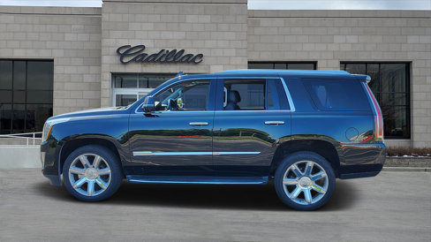 Used 2017 Cadillac Escalade Luxury image 5