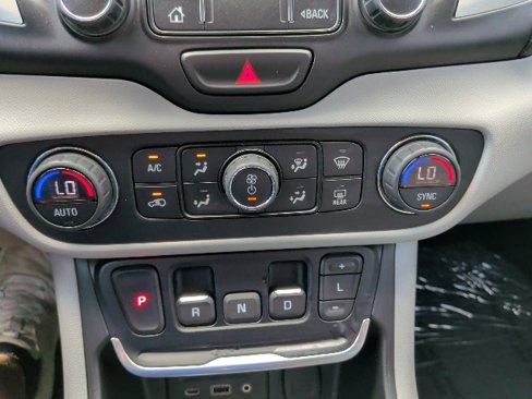 Certified 2020 GMC Terrain SLT image 24