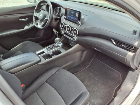 Used 2022 Nissan Sentra SV image 8