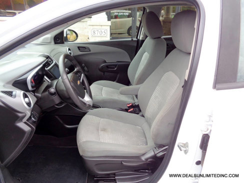 Used 2017 Chevrolet Sonic LT image 8