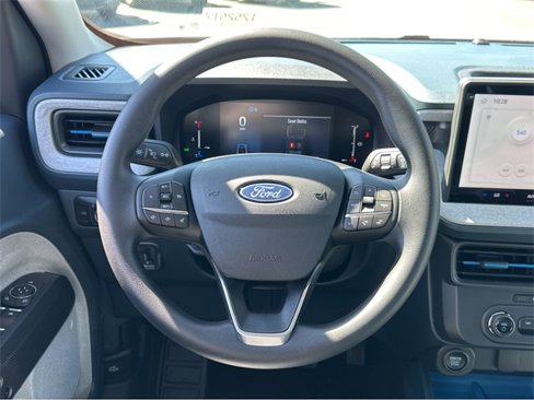 New 2025 Ford Maverick XLT image 12