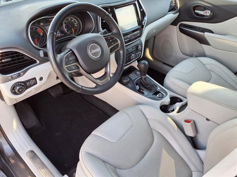 Used 2019 Jeep Cherokee Limited image 4