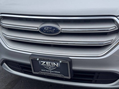 Used 2018 Ford Escape SE image 19