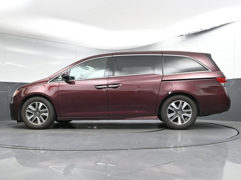Used 2015 Honda Odyssey Touring image 32