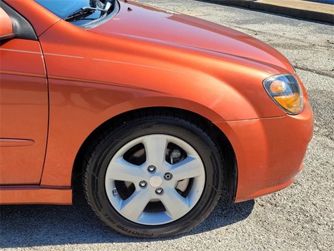 Used 2009 Kia Spectra5 SX image 7