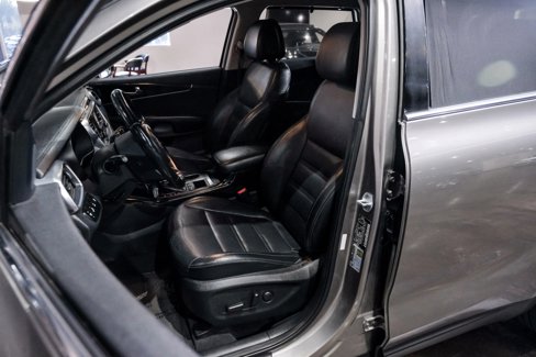 Used 2016 Kia Sorento EX w/ EX Premium Package image 4