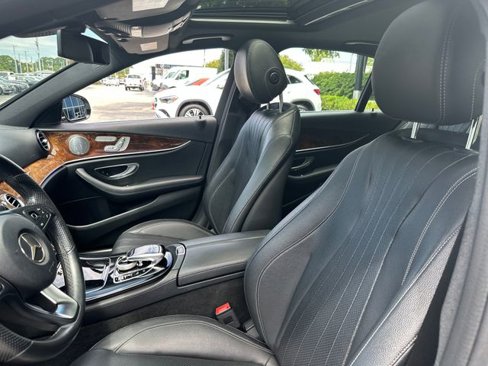 Used 2017 Mercedes-Benz E 300 4MATIC image 14