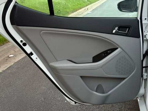 Used 2012 Kia Optima EX w/ Premium Pkg image 24