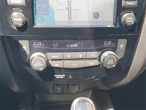 Used 2017 Nissan Rogue Sport SL image 15