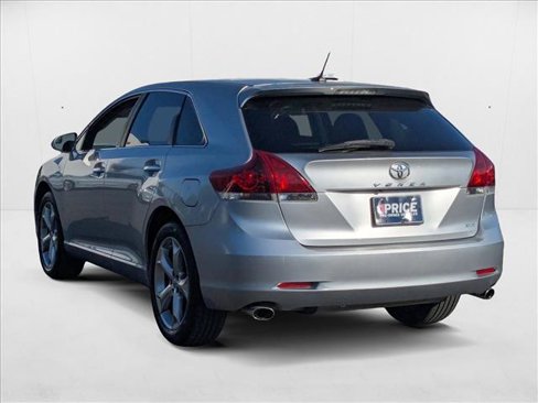 Used 2015 Toyota Venza XLE image 8
