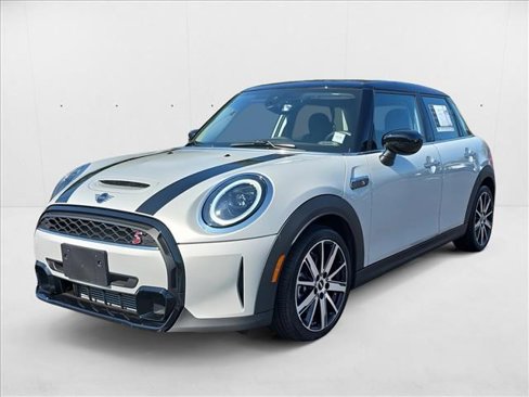 Used 2023 MINI Cooper S image 1