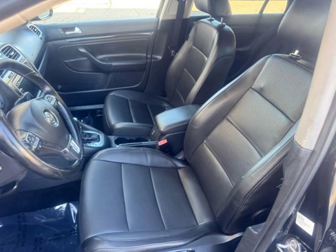 Used 2014 Volkswagen Jetta TDI image 12
