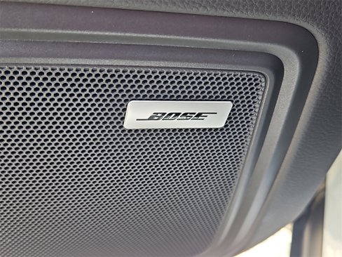 Used 2025 Porsche Macan image 21