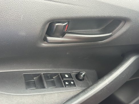 Used 2023 Toyota Corolla LE image 30