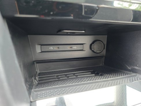 New 2025 Volkswagen Taos SE image 36