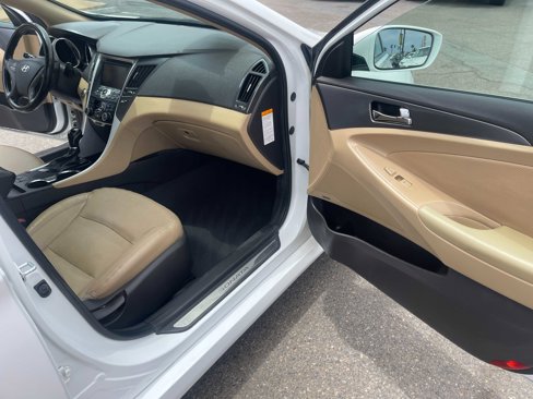 Used 2014 Hyundai Sonata Limited w/ Panoramic Sunroof Package 02 image 14