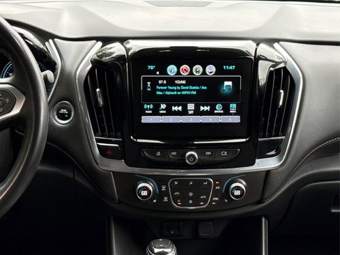 Used 2018 Chevrolet Traverse LT image 21