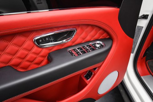 Used 2022 Bentley Bentayga Speed image 45