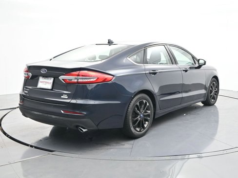 Used 2020 Ford Fusion SE image 6