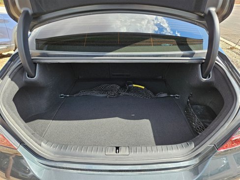 Used 2023 Genesis G70 2.0T image 6