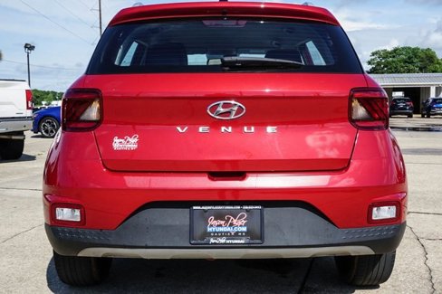 Used 2022 Hyundai Venue Limited image 6