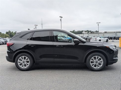 New 2025 Ford Escape Active image 2
