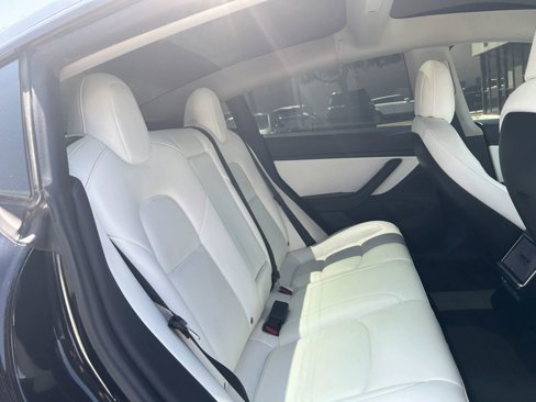 Used 2021 Tesla Model 3 Long Range image 24