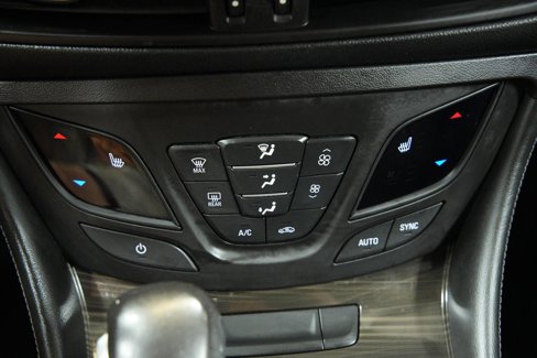 Used 2019 Buick Envision Essence image 36