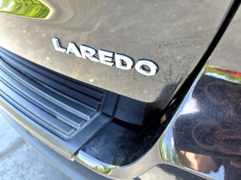 Used 2016 Jeep Grand Cherokee Laredo w/ Quick Order Package 23E image 8