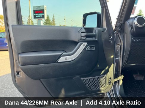 Used 2017 Jeep Wrangler Unlimited Rubicon w/ Max Tow Package image 14