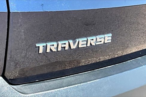 Used 2020 Chevrolet Traverse LT image 32