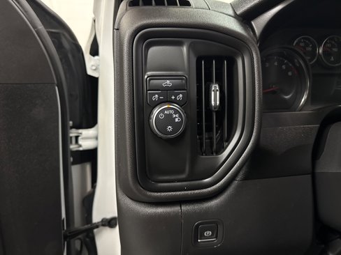 Used 2021 Chevrolet Silverado 1500 Custom w/ Safety Confidence Package image 34