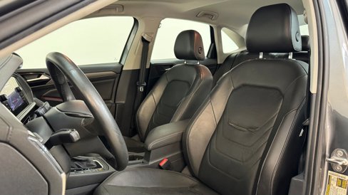 Used 2020 Volkswagen Jetta SEL Premium image 27