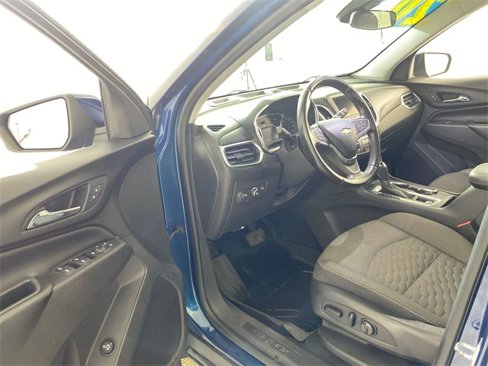 Used 2020 Chevrolet Equinox LT w/ Driver Convenience Package image 27