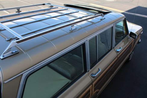 Used 1990 Jeep Grand Wagoneer image 50