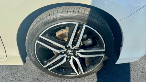 Used 2017 Honda Accord Sport Special Edition image 4