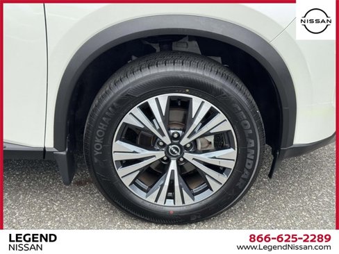 Certified 2022 Nissan Rogue SV image 6