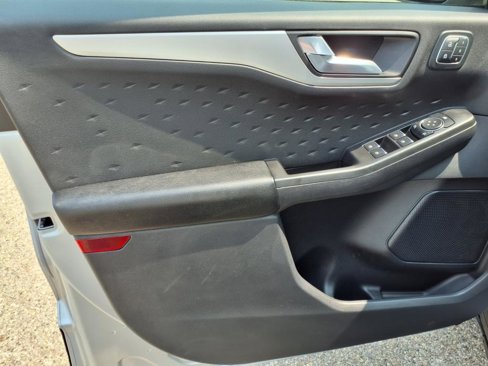 Used 2020 Ford Escape SEL image 15
