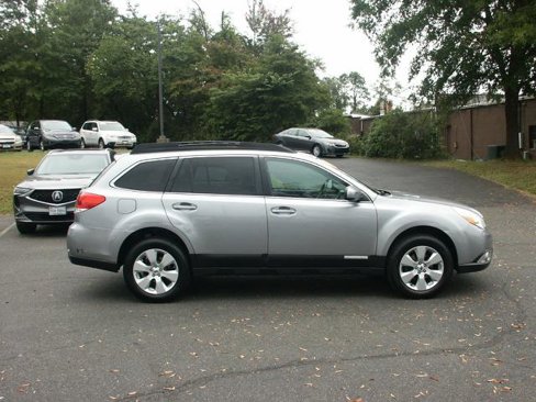 Used 2011 Subaru Outback 2.5i Limited w/ PWR Moonroof Pkg image 4