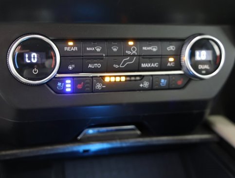 Used 2020 Ford Expedition Limited w/ Equipment Group 302A image 11