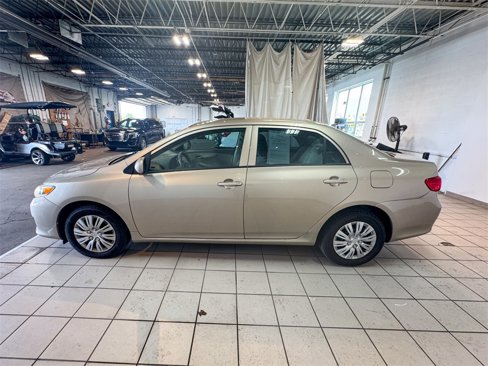 Used 2010 Toyota Corolla LE image 9