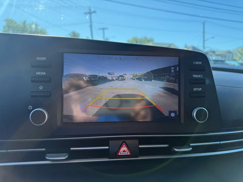 Used 2022 Hyundai Elantra SE image 30