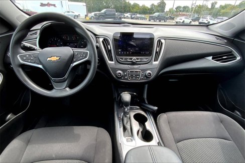 Used 2022 Chevrolet Malibu LT image 16