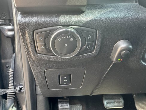 Used 2016 Ford F150 XLT w/ Equipment Group 302A Luxury image 13