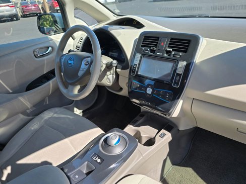 Used 2012 Nissan Leaf SL image 10
