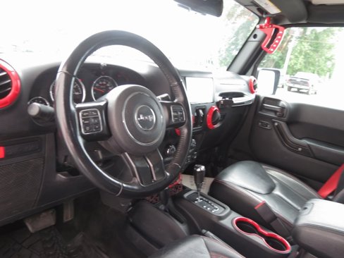 Used 2017 Jeep Wrangler Unlimited Rubicon image 13