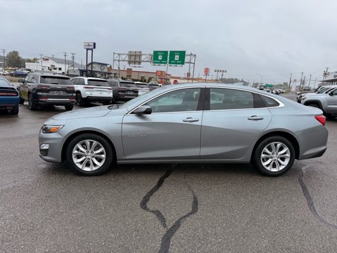 Used 2024 Chevrolet Malibu LT image 3