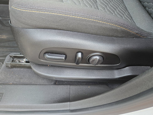 Used 2020 Chevrolet Equinox LT image 34