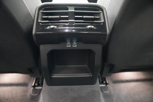 Used 2024 BMW 530i xDrive w/ Premium Package image 40