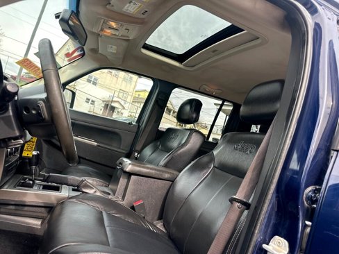 Used 2012 Jeep Liberty Limited Jet image 19